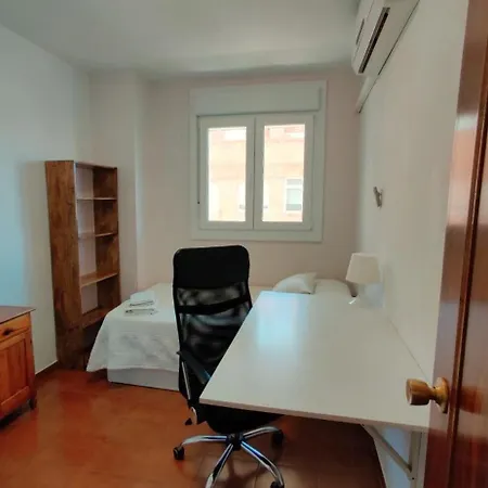 Piso Grande Cerca Playa Con 5 Aires Acondicionados Apartment Almeria